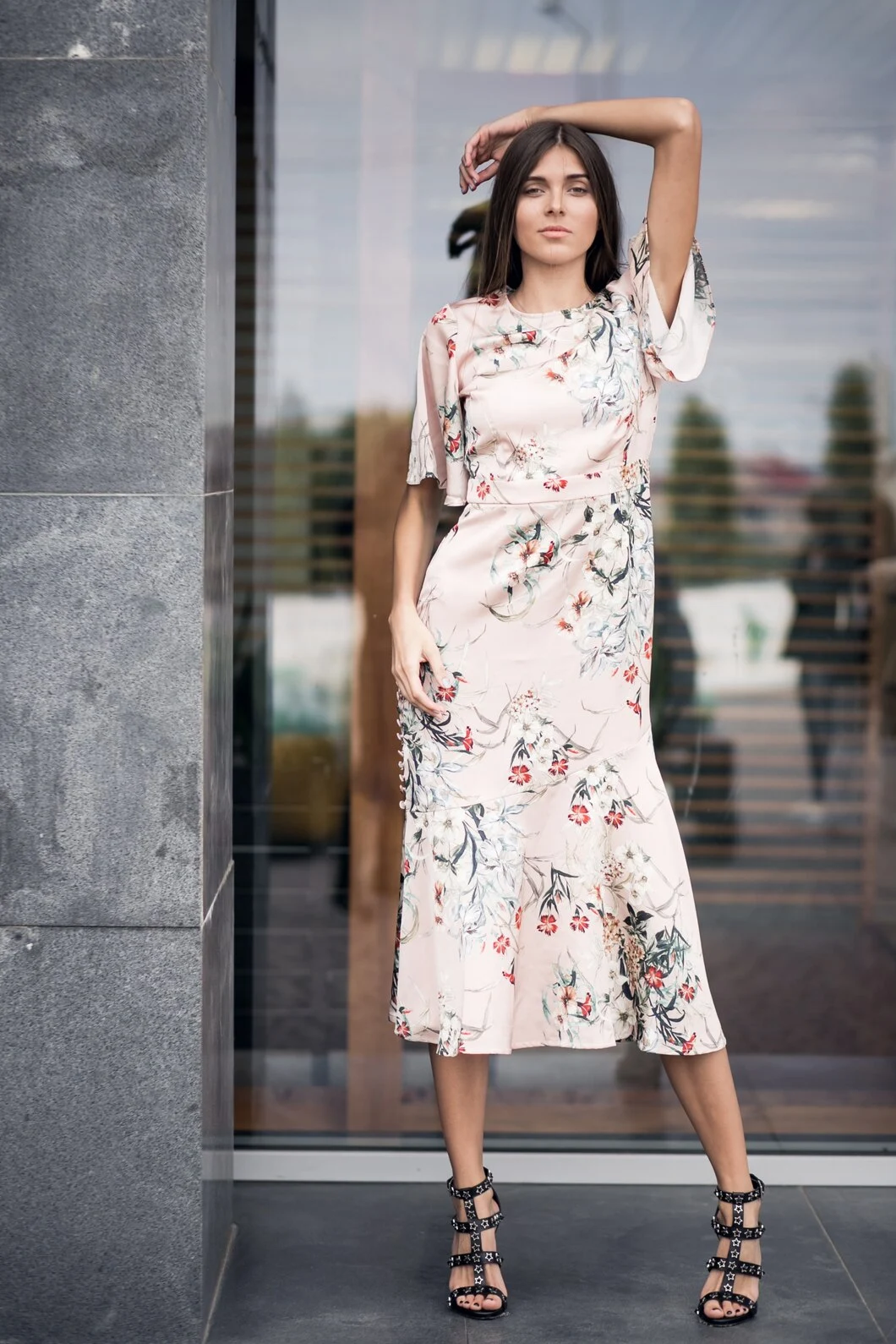 woman-dress_1303-3763