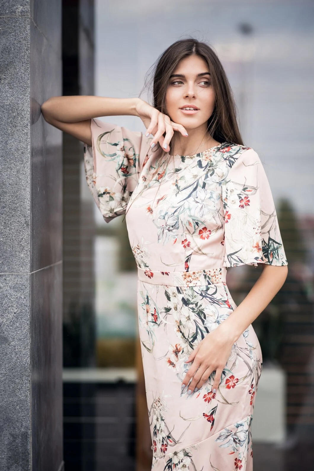 woman-dress_1303-3765